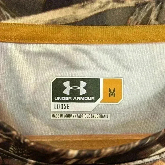 Under Armour Men's Medium Camo T-Shirt Stretchy Hunt Fish Camp Hike Woods Summer - Picture 4 of 6